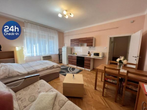  Révay Apartment  Сегед